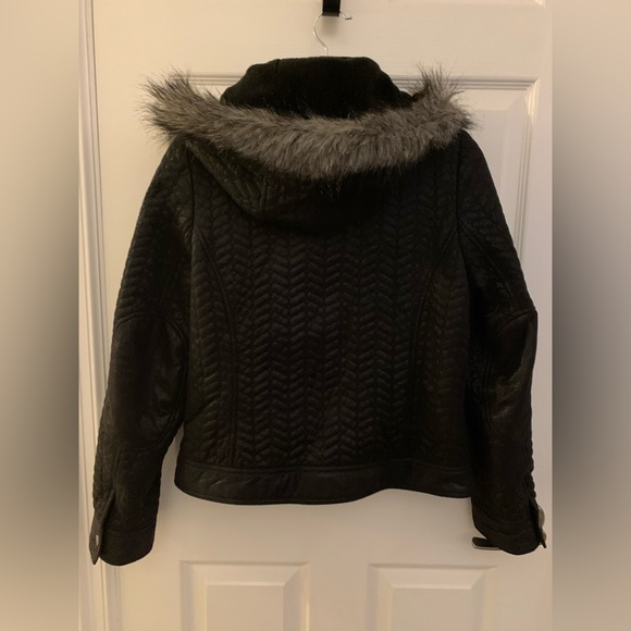 Outdoor Edition by Parkhurst….black quilted style coat….faux fur lining - Picture 7 of 13